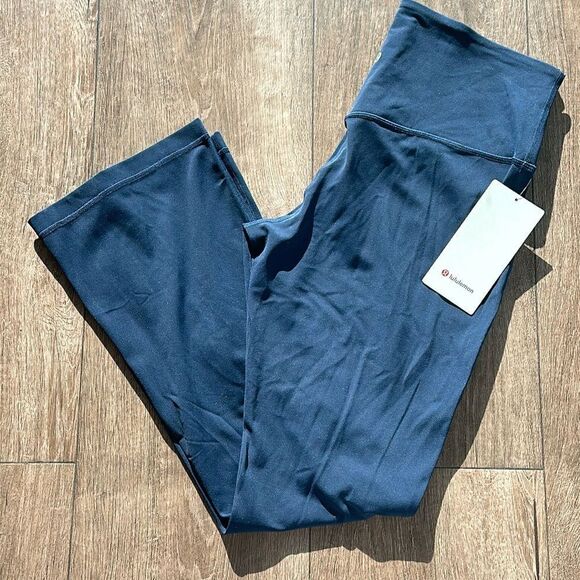 Lululemon‎ Align High-Rise Mini-Flared Pant 28" True Navy size 12 NWT SHORT - Picture 1 of 6